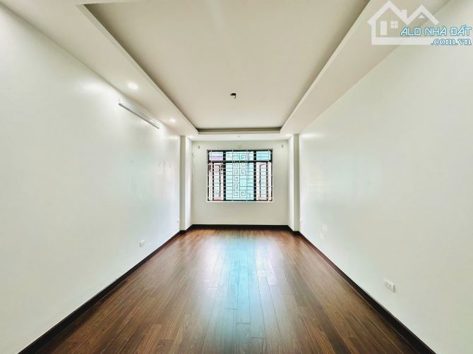 Bán nhà Trần Quốc Vượng, Cầu Giấy, 41m2, 5 tầng, giá 9.85 tỷ - 10