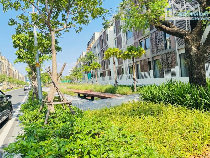 Chính chủ gửi bán lỗ căn nhà phố dãy LK5, Global City QUẬN 2 - Chủ đầu tư Masterise - 1