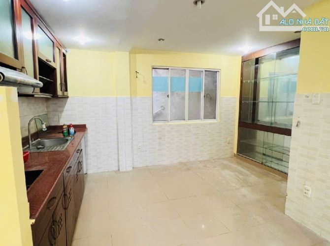 🏦 Bán nhà 1trệt,2lầu,hẻm 3m thông đường Nguyễn Tiểu La Quận 10-DT 4,5x9. Giá5tỷ550 - 1