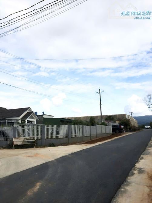 Bán villa sân vườn 943m2 tà nung đà lạt 11 tỷ cách hồ xuân hương 18km - 1