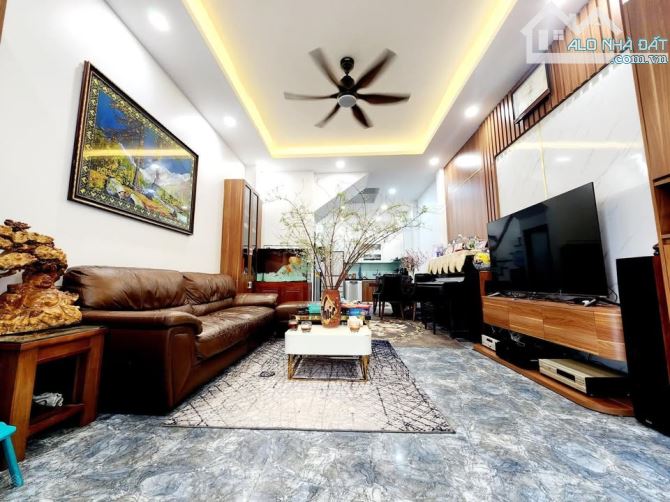 Bán nhà Vũ Hưu, Thanh Xuân, Plo oto tránh Kinh doanh, 110m2*4T, Giáp Tố Hữu, giá 22 tỷ - 1
