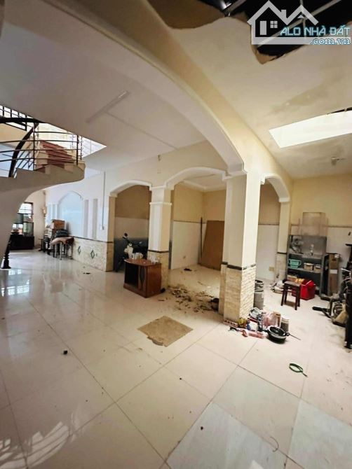 Bán gấp nhà ở ngay Cao Xuân Dục, diện tích khủng 160 m2, SHR, nở hậu taif lộc, chỉ 9 tỷ. - 1