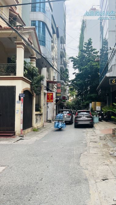 Bán nhà Đào Tấn - khu Phân lô - 5m ra ô tô - 45m2 - ngõ vip của phố ❤️ - 1