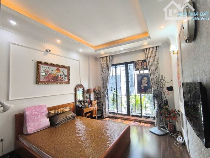 Bán Nhà Khu Phân Lô Tư Đình - Cổ Linh - Long Biên: 54m2 5Tầng . Giá Nhỉnh 13TỶ - 1