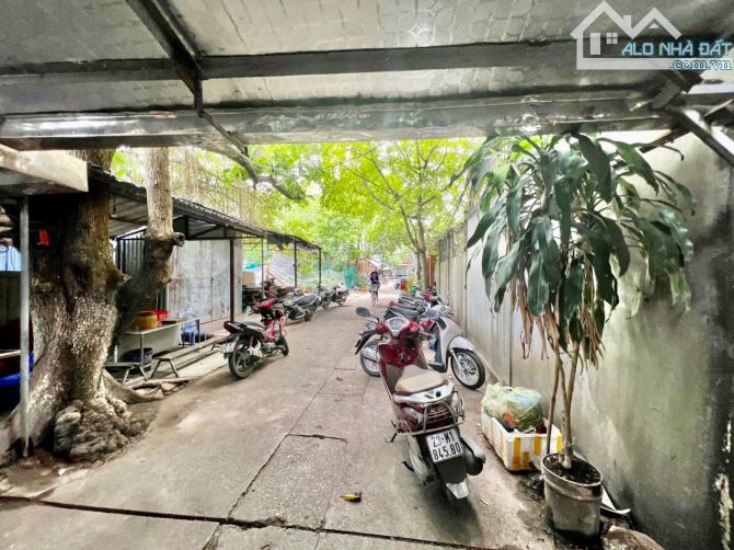 Tứ Hiệp - Thanh Trì 72.5m x 4.5 tầng, mặt tiền 4.1m, giá 12.7 tỷ thương lượng - 1