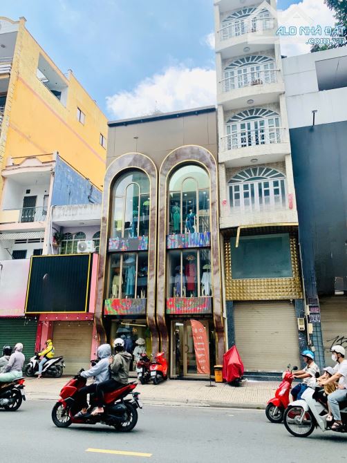 CHO THUÊ NGUYÊN CĂN MT LỚN NGUYỄN TRÃI,Q5 NHÀ ĐẸP 8*25M 3 LẦU ĐẮC ĐỊA 130TR/TH - 1