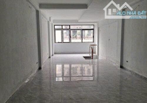 Cho thuê nhà mới xây làm Văn phòng tầng 1 + tầng 2 (có thể thuê 1 tầng) tại Đống
