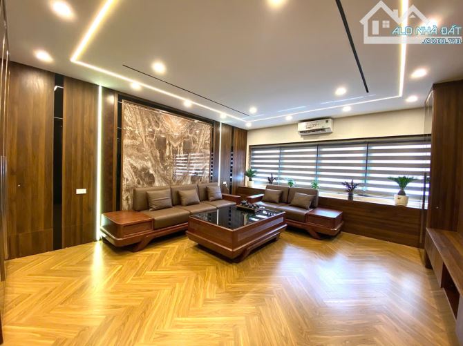 Bát khối AEON Long Biên - diện tích 50m 6tầng lô góc ô tô tránh - chỉ 9tỷ5 - 1