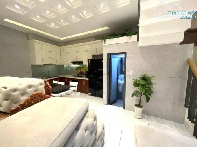 Bán nhà HXH Gò Vấp Thống Nhất, 56m², 4 tầng gần Lotte Mart, CV Làng Hoa, ở ngay chỉ 8,1 tỷ - 1