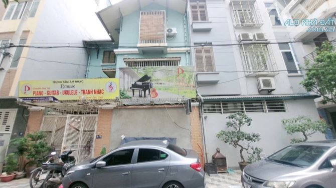 Bán nhà phân lô vỉa hè, ô tô tránh Hoàng Quốc Việt, Cầu Giấy 100m MT 8m 33 tỷ - 1