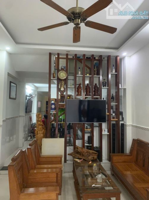 Nhà Hai tầng kiệt Nguyễn Hoàng, Thanh Khê, kiệt rộng ô tô, yên tĩnh - 1