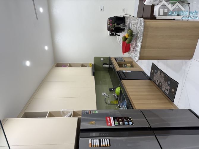 Bán biệt thự Song Lập diện tích 230m2 giá siêu rẻ 👉 Diện tích 230 m2, mặt tiền hơn 10m. - 1