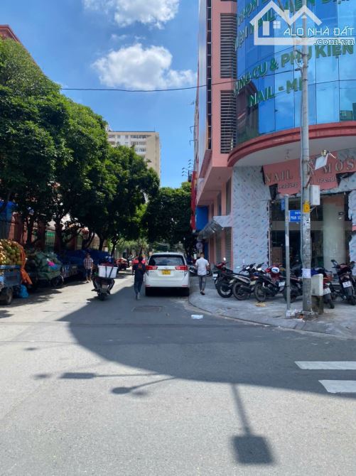 nhà mặt tiền khu MIếu Nổi- Phan Xích Long kinh doanh sầm uất giá hơn 20 tỷ - 1