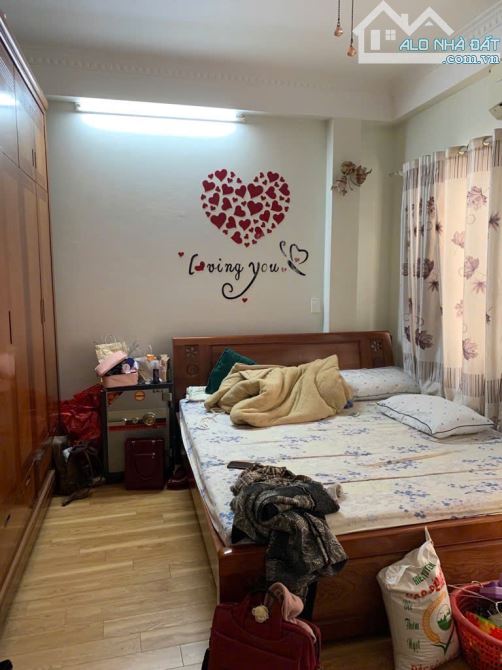 Bán nhà Phạm Ngọc Thạch, 50m ô tô, ngõ thông, ở ngay, 45m2, 5 tầng, giá 7.98 tỷ - 1