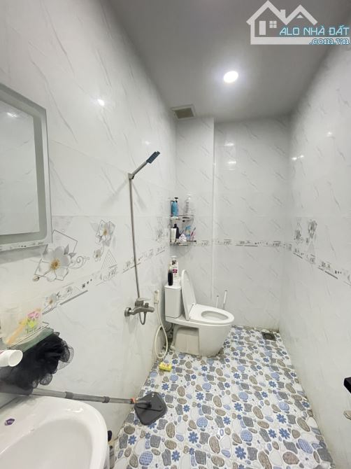 BÁN NHÀ PHAN VĂN HỚN 100M2 DT: 5X20 9.9 TY - 1