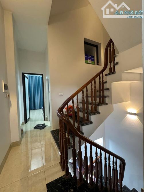 🌟 SIÊU PHẨM Cầu Giấy 35m x 4 tầng, 5 phòng, nhà đẹp, ngõ nông, dân xây. - 1