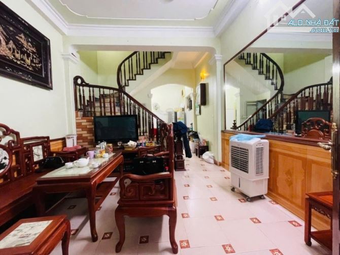 LẠC LONG QUÂN – NHÀ ĐẸP TỰ XÂY – NGÕ NÔNG – 50M RA Ô TÔ – CÁCH HỒ TÂY 300M – 11.5 TỶ - 1
