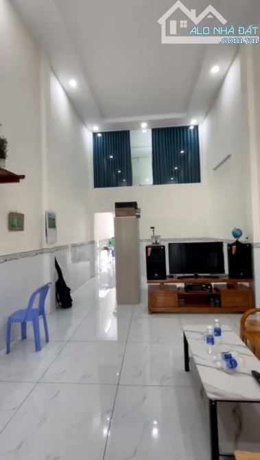 Bán Gấp Trong Tuần Nhà 1/ HXT Thông đường lô tư Bình Tân DT khủng 4mx19m 2 Tầng 4.9 Tỷ - 1
