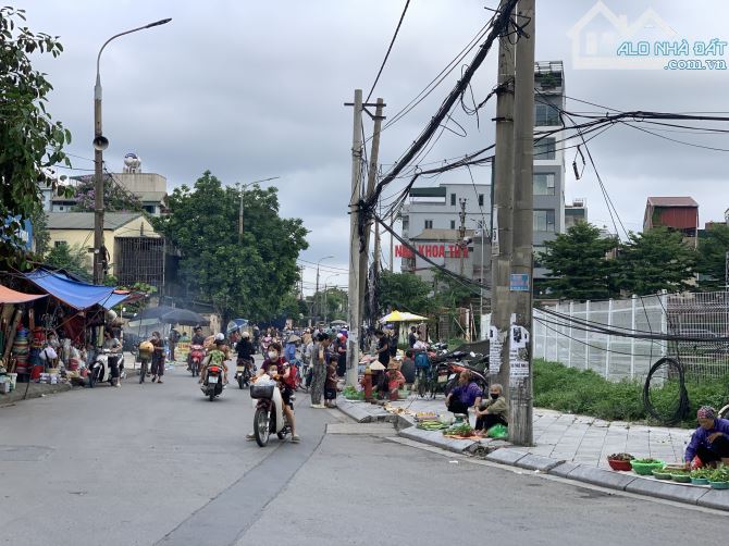 ĐẤT VỊ TRÍ ĐẸP SIÊU HIẾM GIÁ TỐT ĐỨC GIANG MẶT NGÕ Ô TÔ TRÁNH KINH DOANH 70M-C4-5MT.13.8tỷ - 1