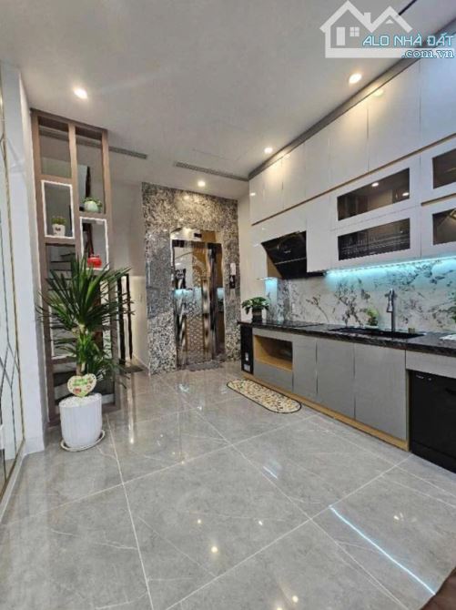 Nhà Hà Đông 6 tầng, 8,6 tỷ thang máy nhập, đương ô tô chạy tứ tung. - 1
