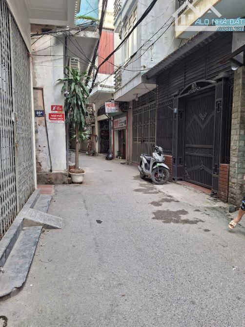 Cần bán nhà Phố Cầu Đơ 4 Hà Đông diện tích 40m2x 3 tầng mặt tiền 3,5m giá 8,6 tỷ - 1