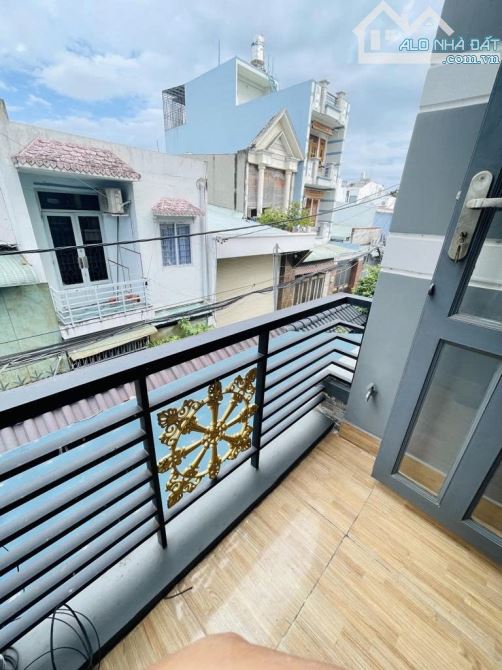 Nhà 4 tầng 1/ đường TRƯƠNG THỊ HOA, phường TÂN THỚI HIỆP, Q12, dt 64m2 (4,5mx14m), Hẻm Ôtô - 12