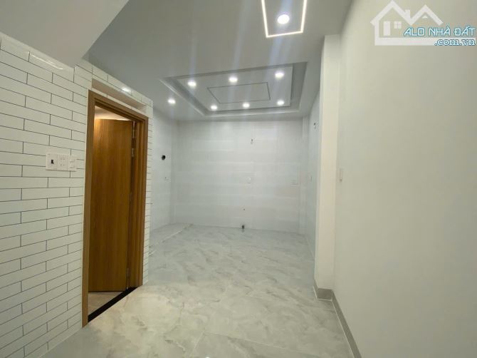 Bán nhà 4 tầng MT Lê Quang Định –Nơ Trang Long, DTSD 200m2, 16 tỷ - 14