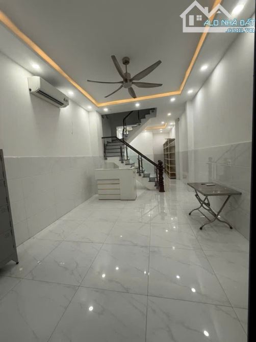 GIẢM 400 Tr Còn 7.8 tỷ ( TL nhẹ) HẺM NHỰA 6M XE HƠI TRÁNH - 68M2- 3 TẦNG -PHAN HUY ÍCH  GV - 2