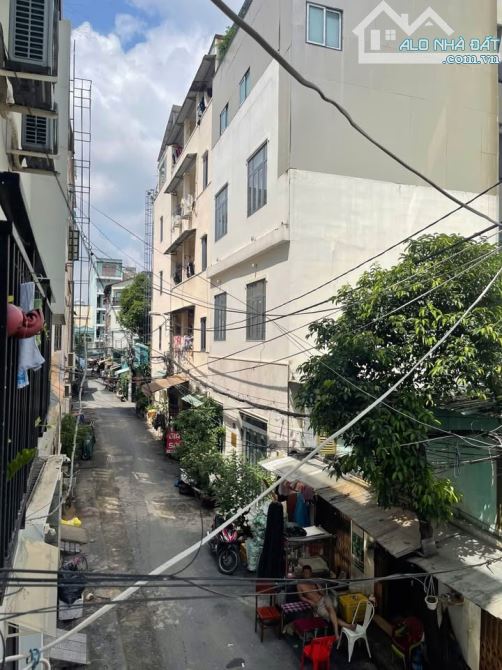 Bán gấp - hxh - gần Hutech - Điện Biên Phủ - P.25 - 3 tầng - 42m2 - A4 - Nhỉnh 5 tỷ - 2
