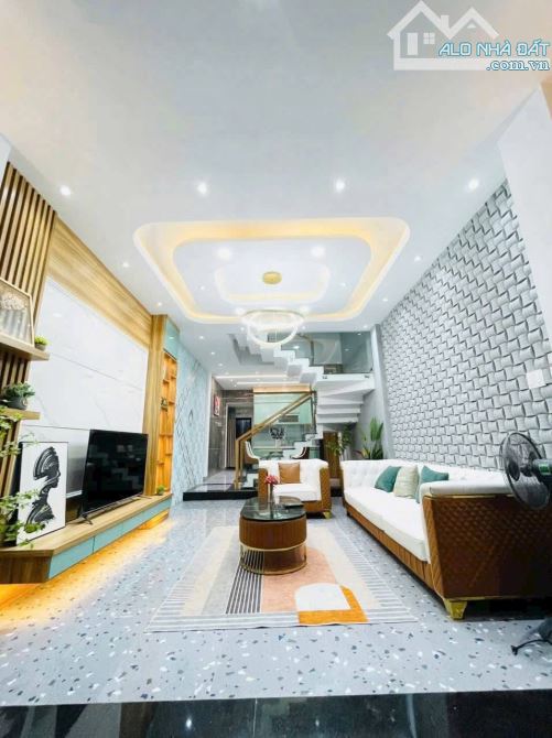 48M2 4TẦNG HAI MẶT HẺM NGAY KHU EMART SẦM UẤT HƠN 7TỶ MỚI - 2