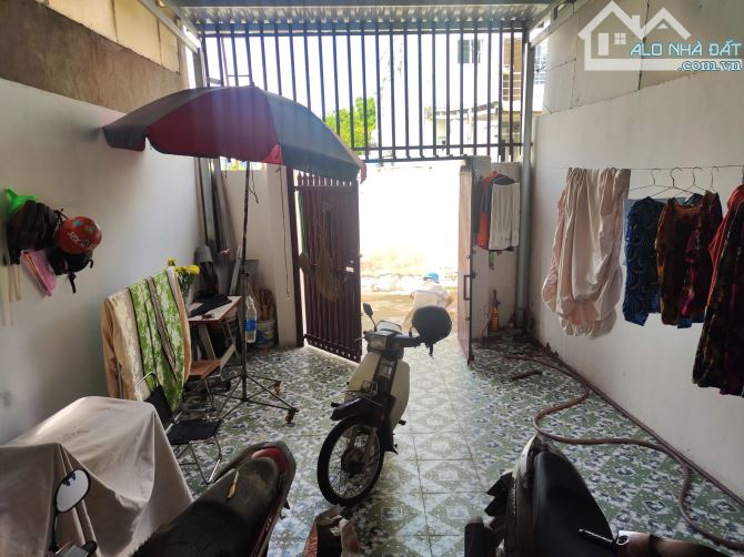 Nhà cấp 4 Đường Lê Thị Lơ, Tân Hiệp (5x15)75m2, Sổ riêng, xây liên cố hoàn công đủ, 1tỷ850 - 2