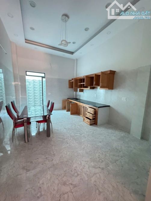 Nhà hẻm đường số 8, Bình Hưng Hòa B dt 68m2 ( 0 lộ giới) 3 lầu 4pn 5wc giá 5,2 tỷ - 2