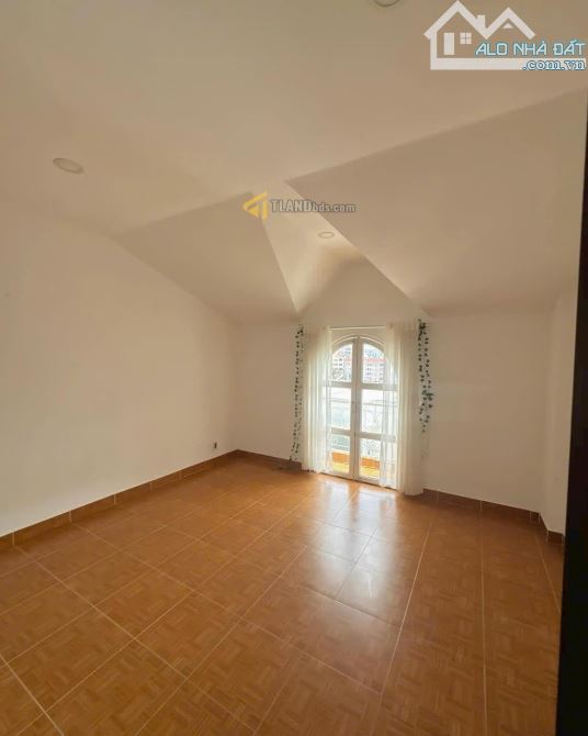 NHÀ ĐẸP SỔ RIÊNG ĐƯỜNG Ô TÔ CHỈ HƠN 6 TỶ - P4, PHƯỜNG XUÂN HƯƠNG - ĐÀ LẠT - 2