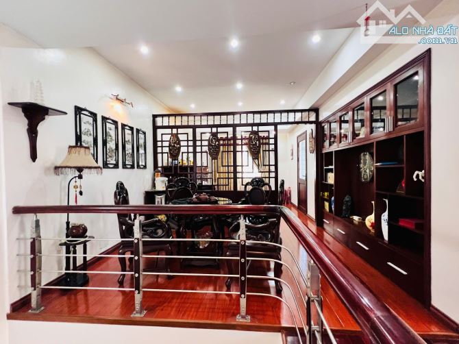 Bán biệt thự  Làng Việt Kiều Châu Âu - Hà Đông - 200m2 x 3 tầng - Giá 48 tỷ - 2