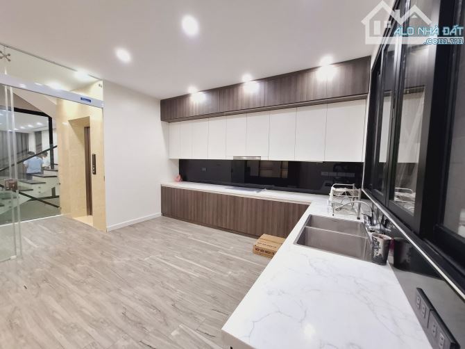 Nhà đẹp 4 tầng, 69m, ô tô chánh, KĐT Văn Quán, gần hồ Văn Quán - 2