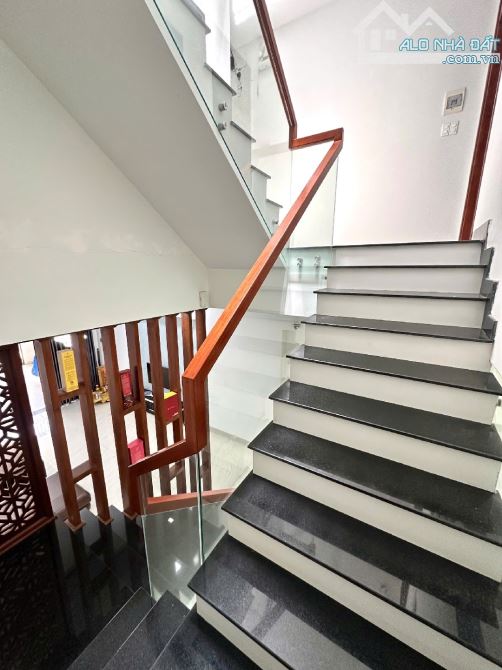 💥 Nhà 3 Tầng kiên cố cực đẹp mặt tiền đường Nghiêm Xuân Yêm - Khu Nam Việt Á - 2