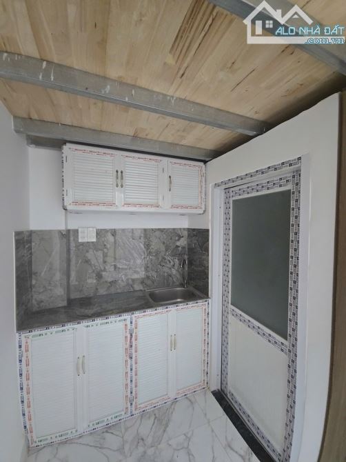 CHDV. 6 TẦNG, 19 PHÒNG. THẠNH LỘC 15., QL1A, THANG MÁY,GIÁ 14.5 TYT - 2