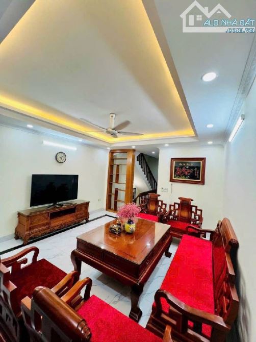 BÁN NHÀ DÂN XÂY 6 TẦNG THANG MÁY – 78m2- MT: 4,5M, GIÁ 21 TỶ- NGÕ Ô TÔ – CÁCH PHỐ HOÀNG N - 2