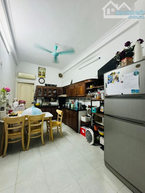 Nhà dân xây 4 tầng ở Hà Trì, Hà Đông, 42m2, ô tô lui cửa, gần trường học, chợ, ở sướng, KD - 2