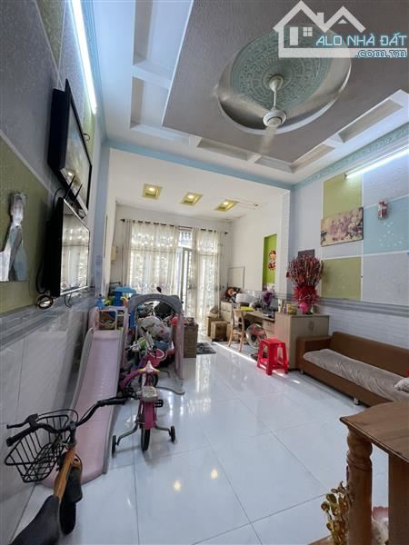 LÊ VĂN THỌ GÒ VẤP ,4×15 , 2 TẦNG ,XE HƠI ĐẬU NHÀ , KHU VỰC SẦM UẤT ,NHỈNH 5 TỶ - 2