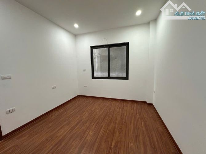 Nhà mới Thọ Am Liên Ninh 50m 4 t ô tô đỗ gần tiện ích bạt ngàn về ở luôn giá 5.25 tỷ - 2