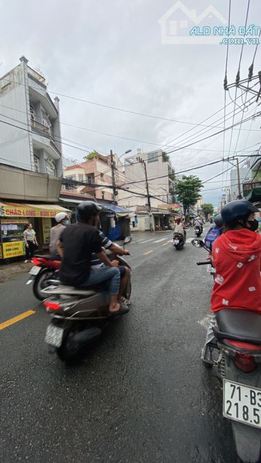 Bán nhà 73 m2 -Mặt tiền Nguyễn Suý -Giá 13.2 tỷ - P.Tân Quý Tân Phú - 2