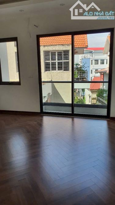 CChủ bán nhà 6 tầng thang máy Việt Hưng, tàichính hợp lý nhất khu vực - 2