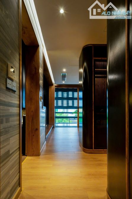 Tòa nhà GÓC 2MT 86 Trần Hưng Đạo Q1 - 8x18m - Hầm 6 Tầng TM - Cho thuê: 200tr/tháng !! - 2