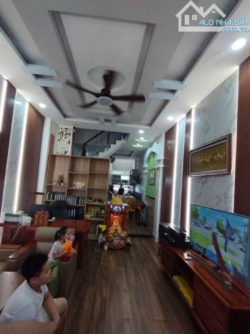 Nhà 4 tầng 1/ đường THỚI AN 16, phường THỚI AN, Q12, dt 72m2 (4mx18m), Hẻm 6m💰 5,8Tỷ - 2