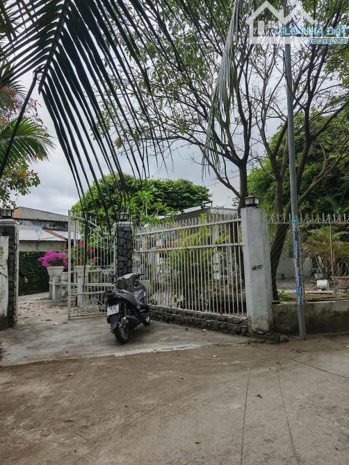 Nhà vườn thị trấn Diên Khánh gần bờ kè Trần Phú, đường thông - 2