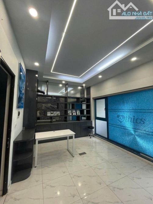 Bán gấp! Galaxy Vạn Phúc, Hà Đông 90m2, 6 tầng, MT 5.2m, thang máy, KD, vỉa hè, chỉ 29 tỷ - 2
