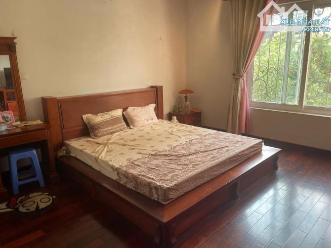 Bán nhà phân lô vỉa hè, ô tô tránh Hoàng Quốc Việt, Cầu Giấy 100m MT 8m 33 tỷ - 2