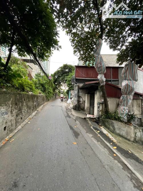KHU VỰC TT NGỌC THỤY, NGÕ Ô TÔ, XUNG QUANH TIỆN ÍCH ĐỦ,ĐẦY, GIÁ CHỈ HƠN 5 TỶ.  DT: 47m, mt - 2