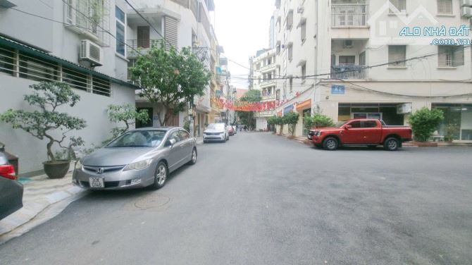 NHỈNH 35 TỶ NHÀ PHÂN LÔ NGHĨA ĐÔ, HOÀNG QUỐC VIỆT, CẦU GIẤY, DT 100M, 3 TẦNG, MT8.5M - 2